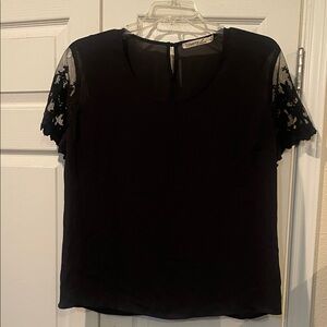 Liberty Love short sleeve blouse with lace on sleeve